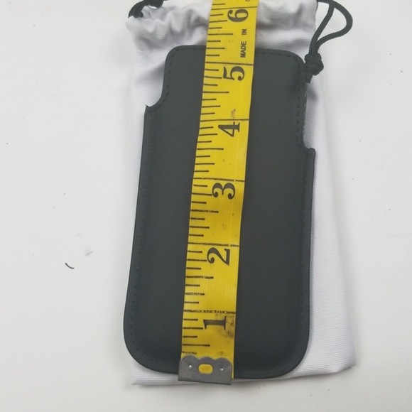 New Porsche Design 918 Spyder Black Leather iPhone - Picture 5 of 5